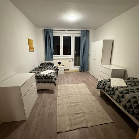 Upside Living - Apartments แมร์เซอบวร์ก ภายนอก รูปภาพ