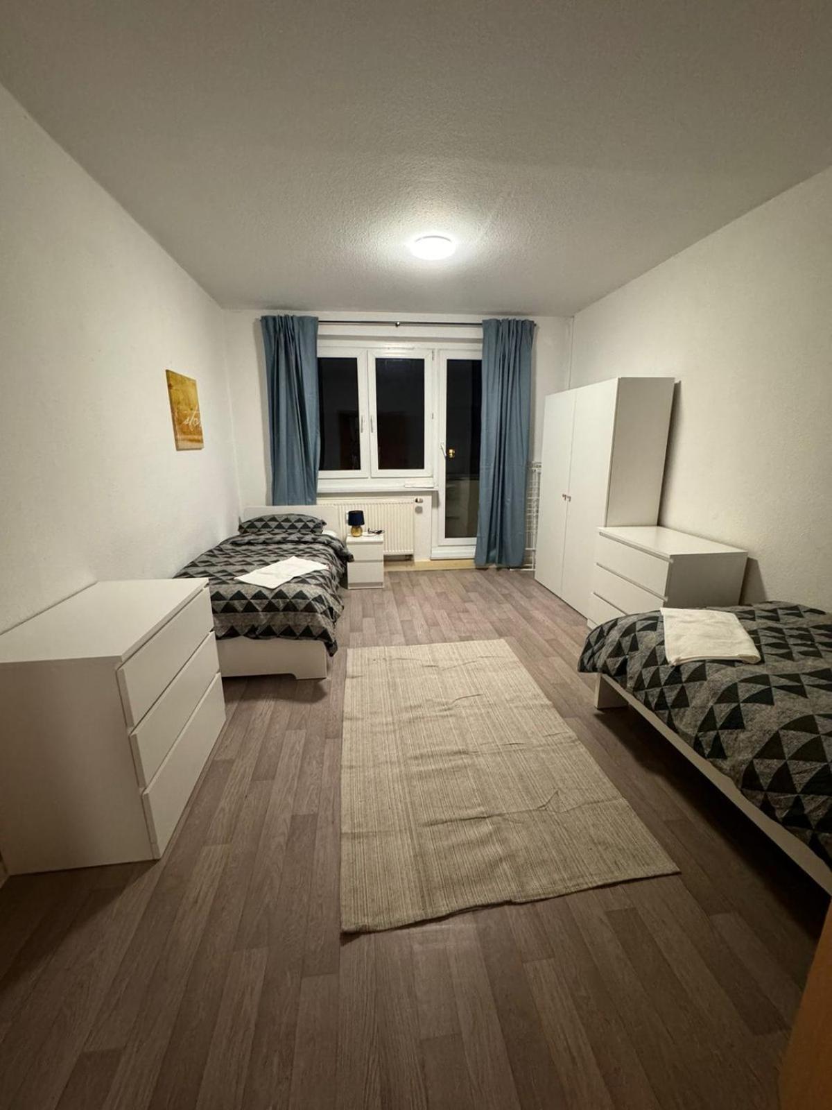 Upside Living - Apartments แมร์เซอบวร์ก ภายนอก รูปภาพ