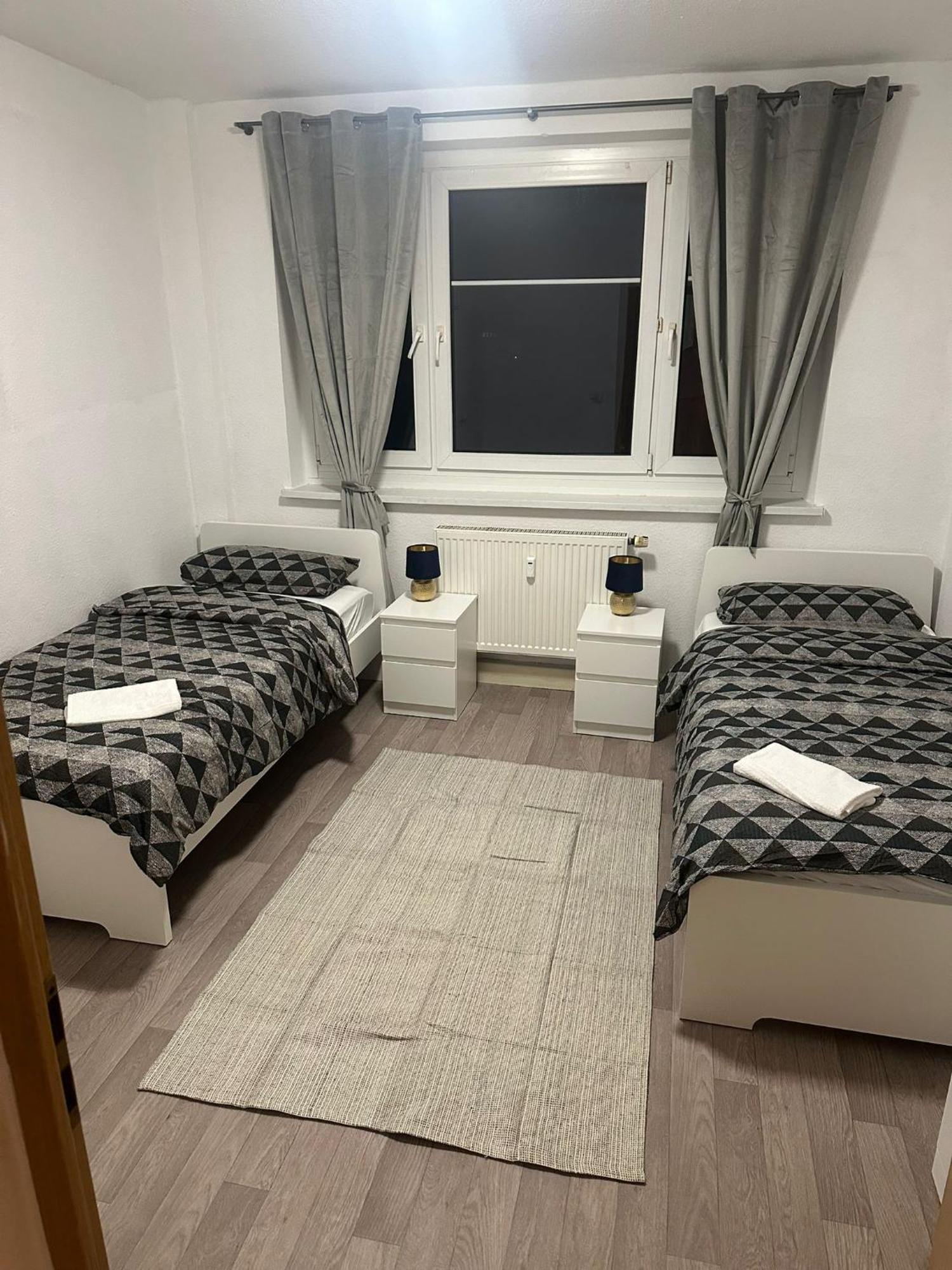 Upside Living - Apartments แมร์เซอบวร์ก ภายนอก รูปภาพ